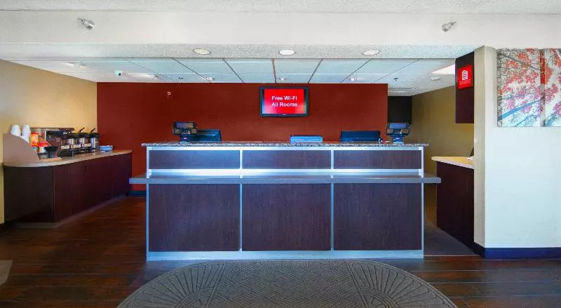 Hotelli Red Roof Inn Cincinnati Northeast  Blue Ash