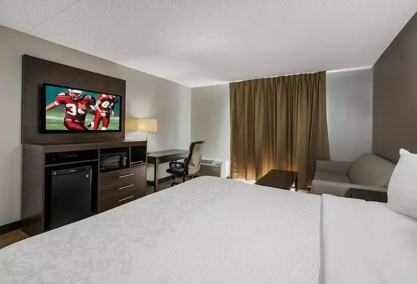 Отель Red Roof Inn Plus+ & Suites Knoxville West Cedar Bluff