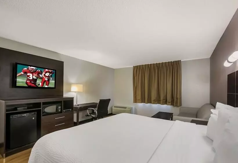 Отель Red Roof Inn Plus+ & Suites Knoxville West Cedar Bluff