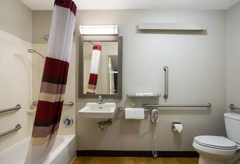 Отель Red Roof Inn Wilkesbarre Arena