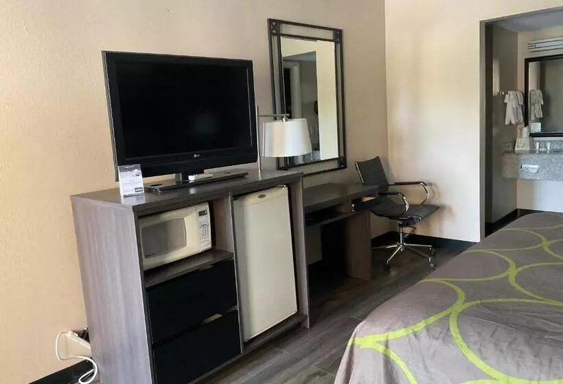 هتل Super 8 By Wyndham Chattanooga/east Ridge