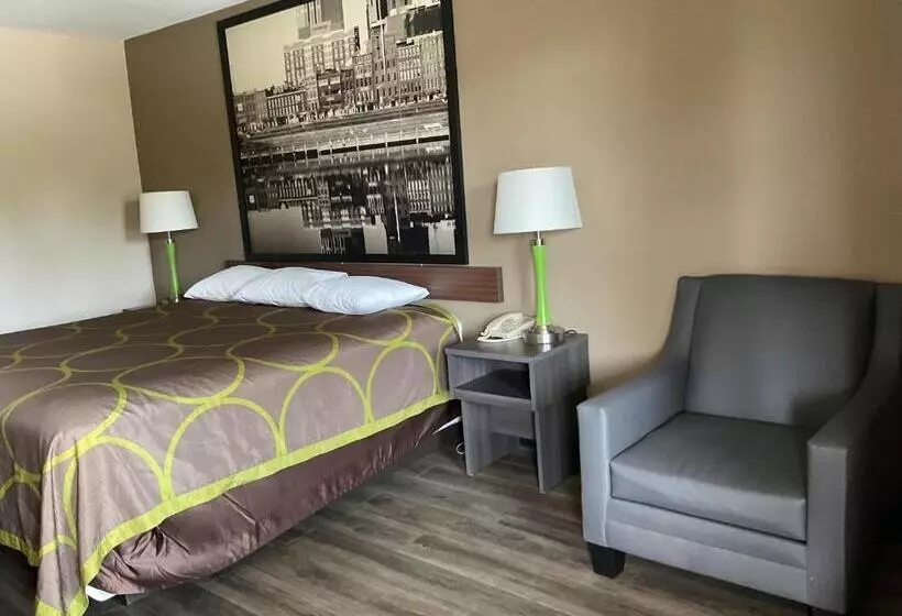 هتل Super 8 By Wyndham Chattanooga/east Ridge