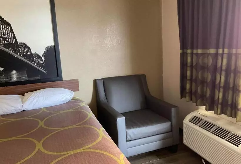 هتل Super 8 By Wyndham Chattanooga/east Ridge