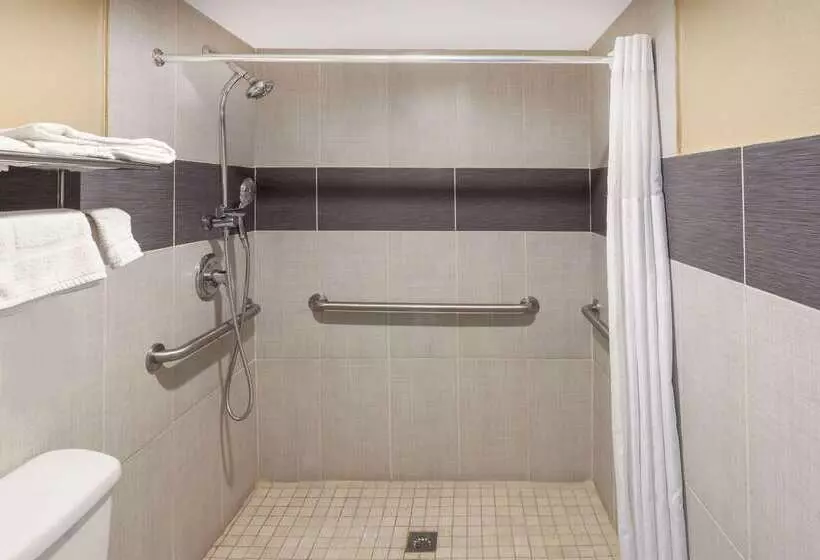 酒店 Super 8 By Wyndham Kingsville