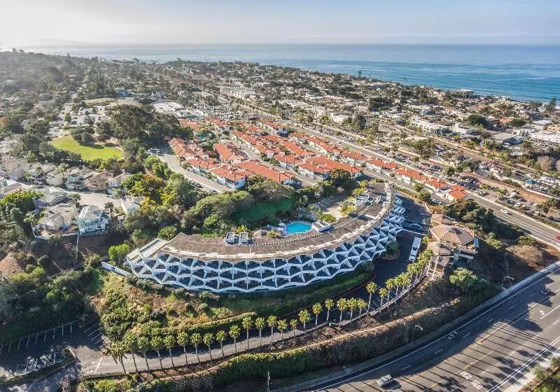 The Encinitan Hotel & Suites