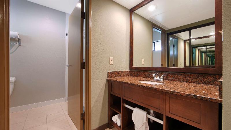 The Encinitan Hotel & Suites