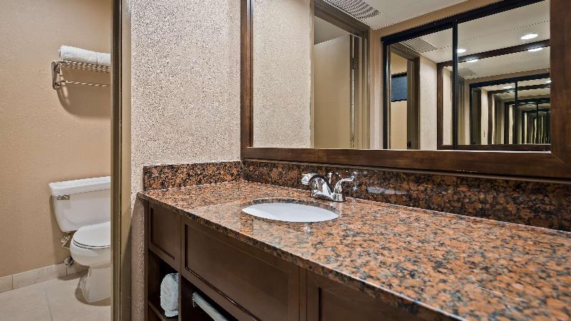 The Encinitan Hotel & Suites