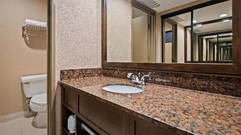 The Encinitan Hotel & Suites