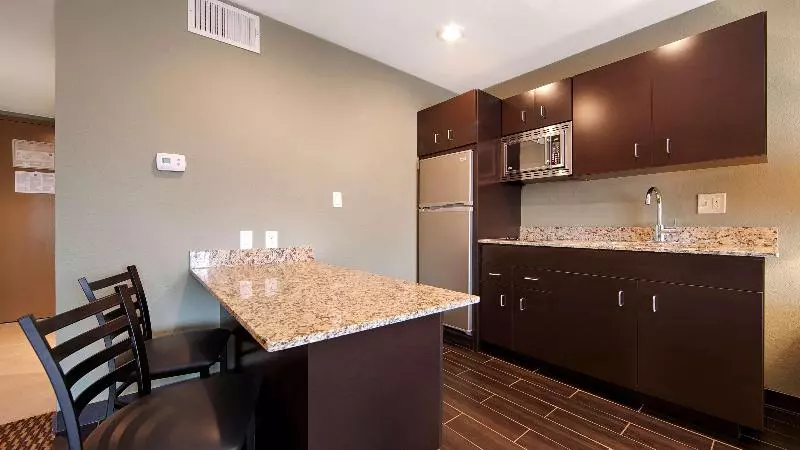 The Encinitan Hotel & Suites