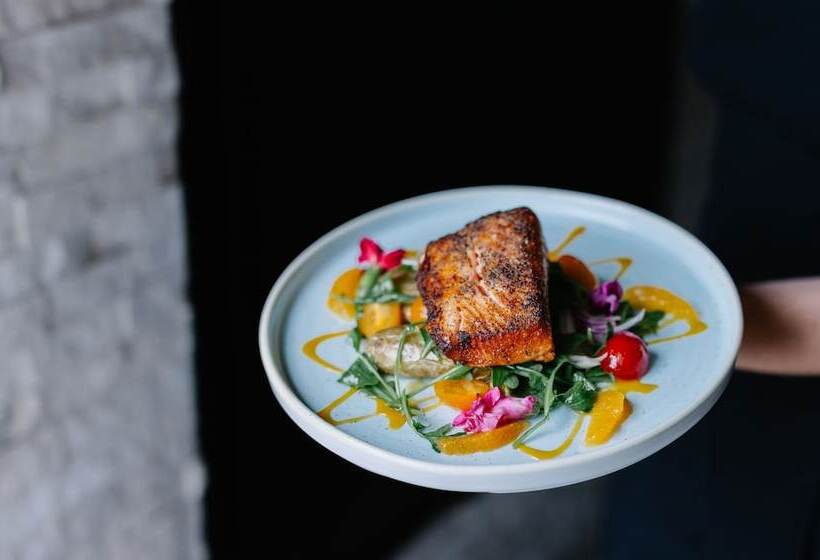 هتل The Landing Resort And Spa