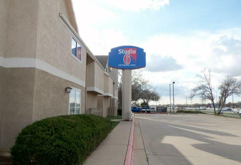 Studio 6 Lubbock, Tx