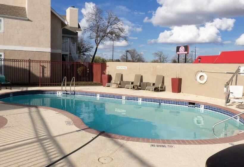 Studio 6 Lubbock, Tx