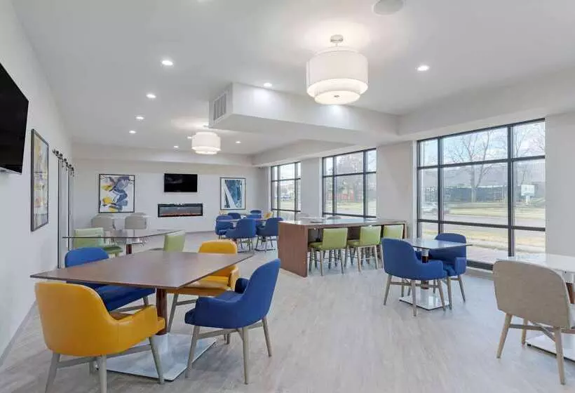 호텔 Comfort Inn Detroit Troy