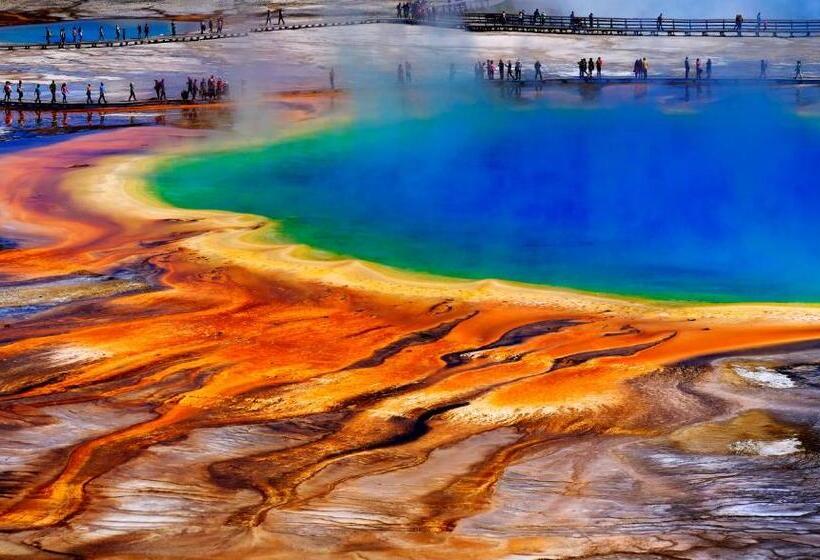 هتل Gravity Haus Jackson Hole