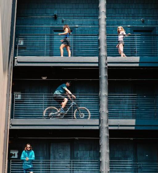 هتل Gravity Haus Jackson Hole