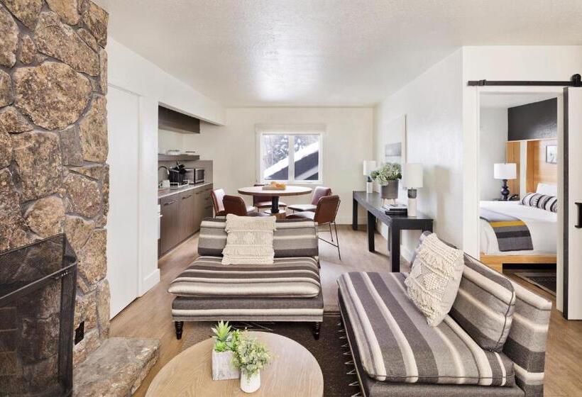 هتل Gravity Haus Jackson Hole