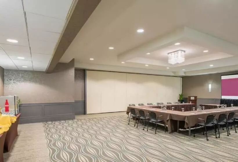 فندق Crowne Plaza Suffern Mahwah, An Ihg