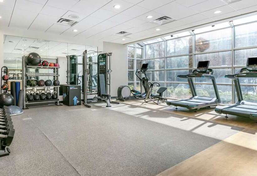 فندق Doubletree By Hilton Birmingham Perimeter Park