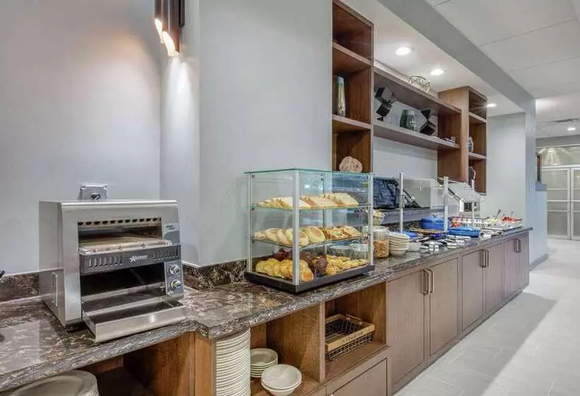 ホテル Doubletree By Hilton Birmingham Perimeter Park