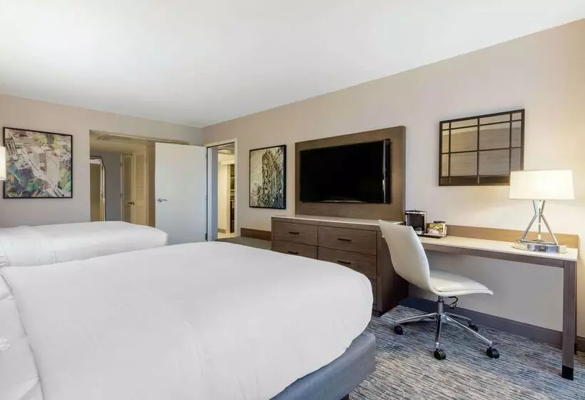 ホテル Doubletree By Hilton Birmingham Perimeter Park