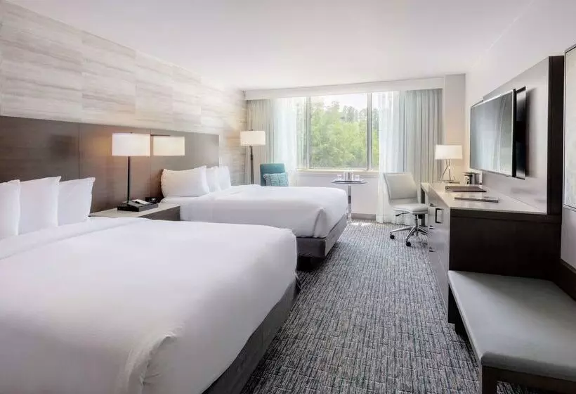 ホテル Doubletree By Hilton Birmingham Perimeter Park