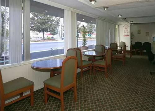 호텔 Sequoia Lodge