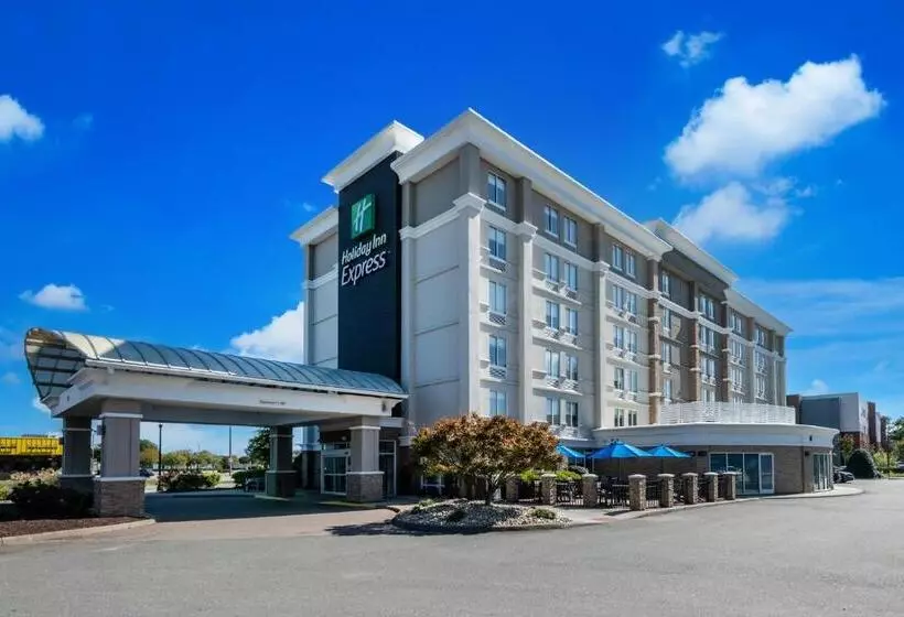 Holiday Inn Express Hotels Hampton, An Ihg