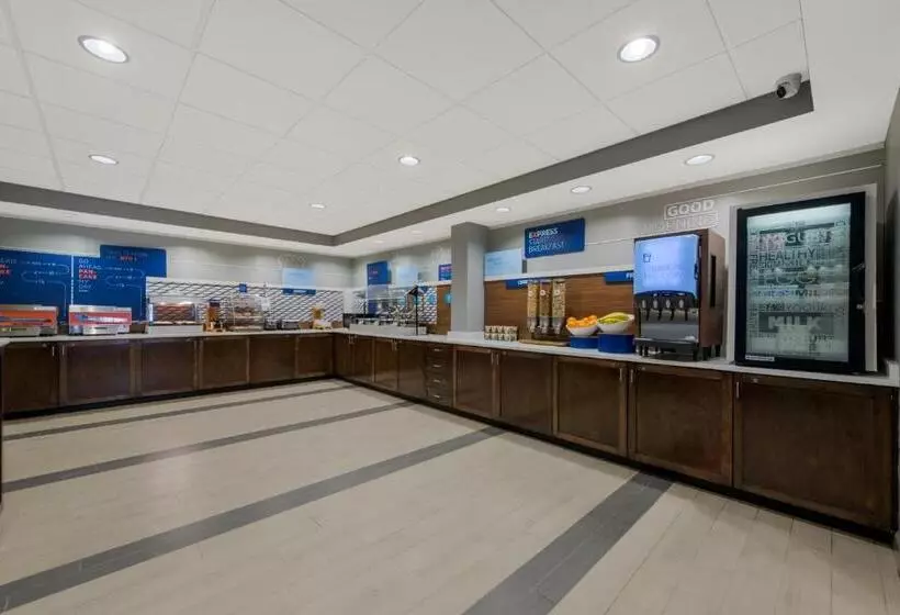 Holiday Inn Express Hotels Hampton, An Ihg