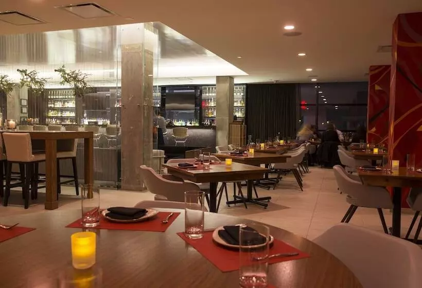 בית מלון כפרי Le Méridien Chicago Oakbrook Center