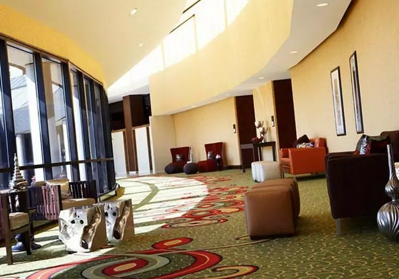 فندق Renaissance St. Louis Airport