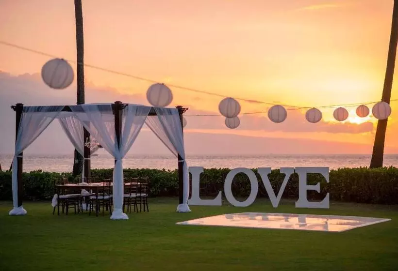 בית מלון כפרי Sheraton Maui Resort & Spa