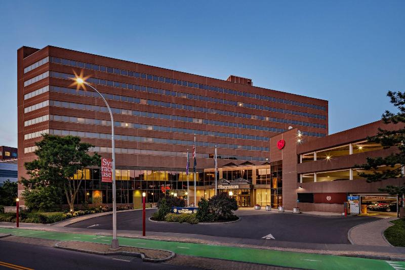 Szálloda Sheraton Syracuse University & Conference Center