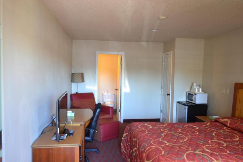 هتل Skyway Inn Seatac