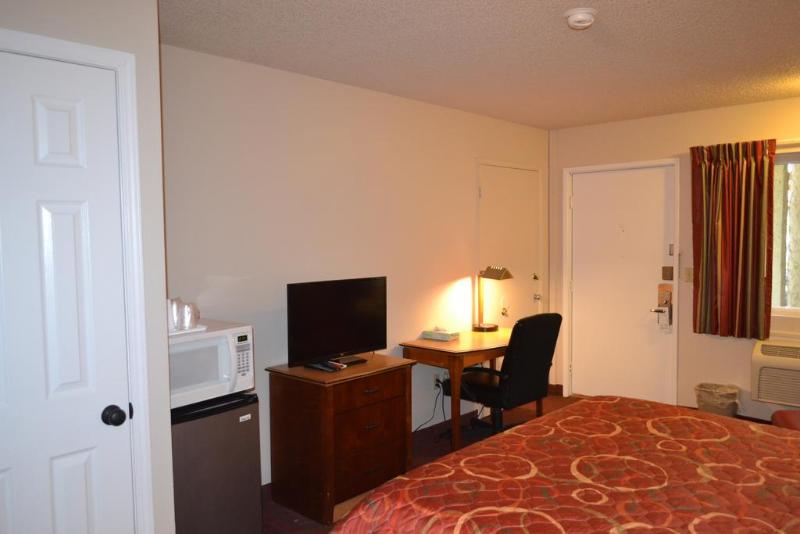 هتل Skyway Inn Seatac