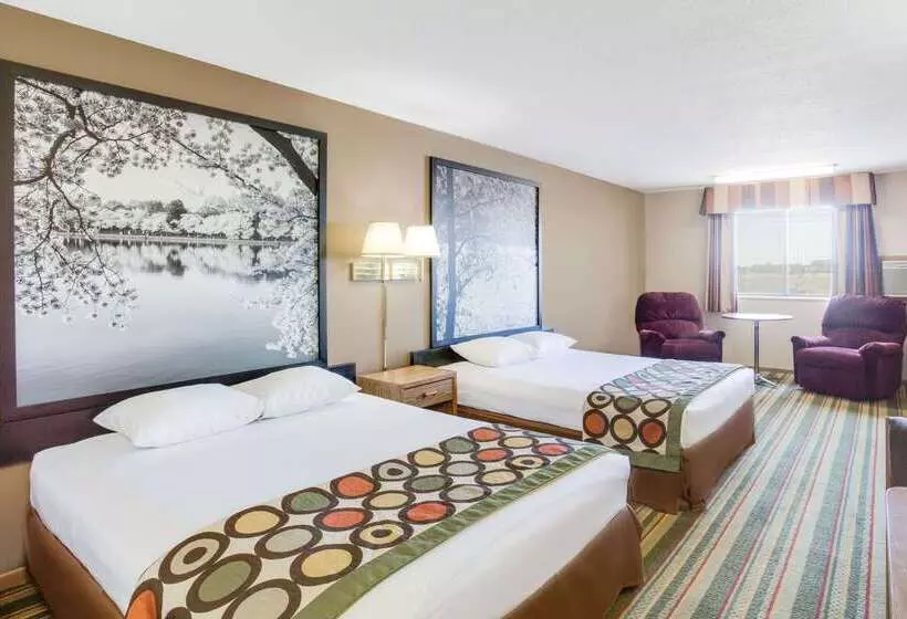 فندق Super 8 By Wyndham Mitchell