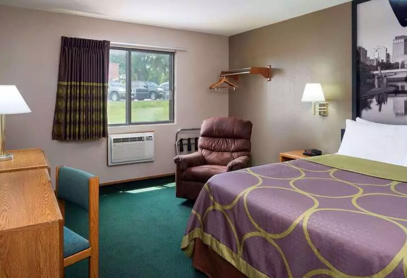 ホテル Super 8 By Wyndham Omaha Ne