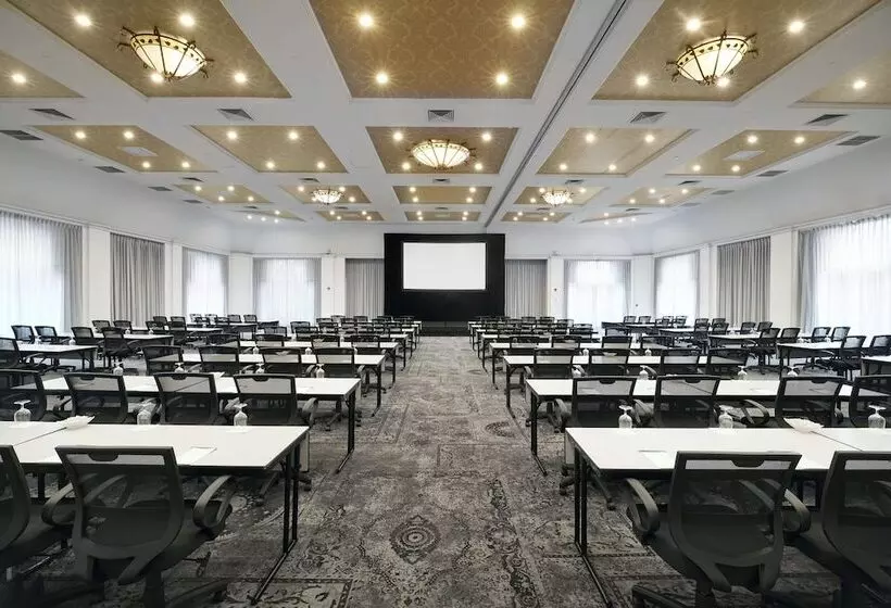 هتل Tarrytown House Estate On The Hudson