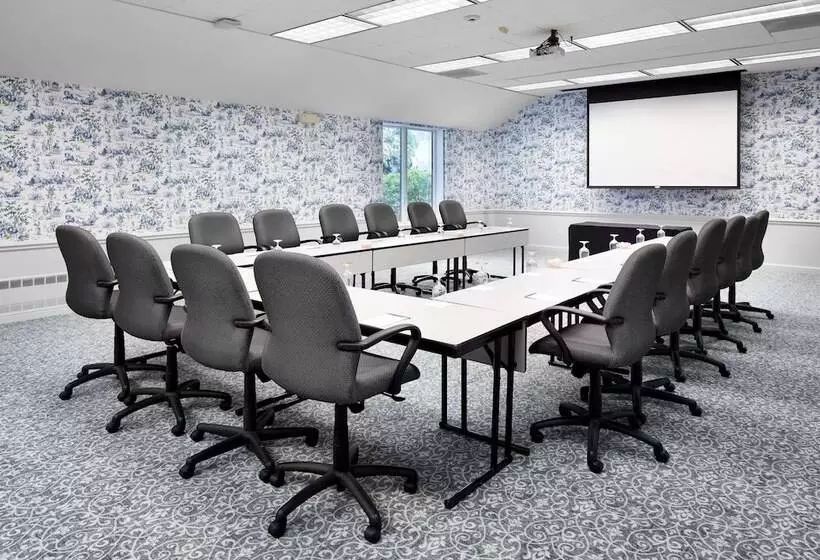 هتل Tarrytown House Estate On The Hudson