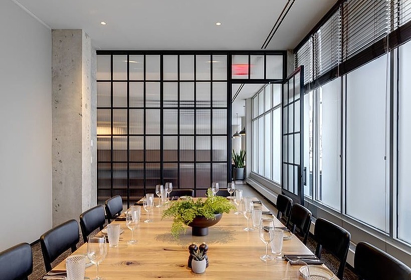 هتل The Colonnade