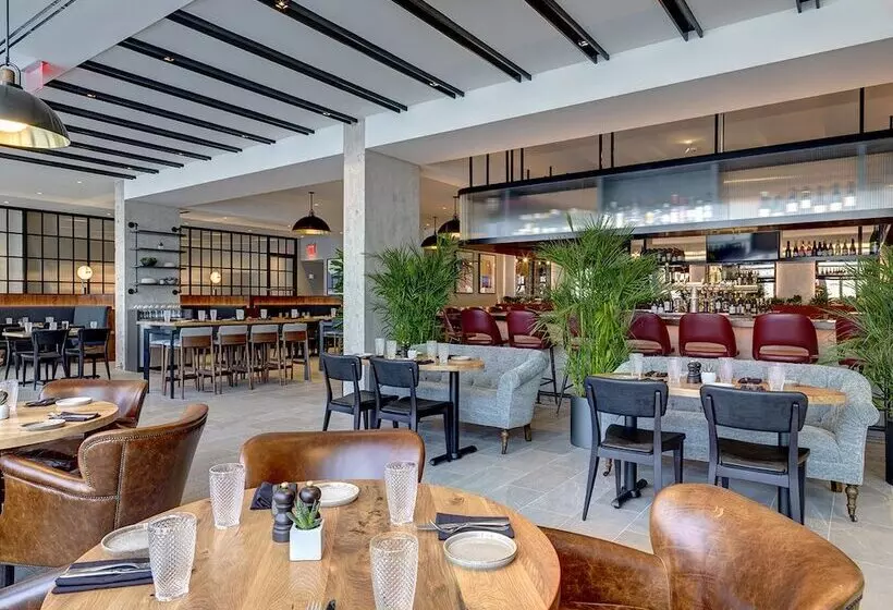 酒店 The Colonnade