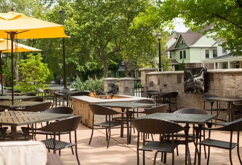 The Strathallan Rochester Hotel & Spa   Doubletree By Hilton