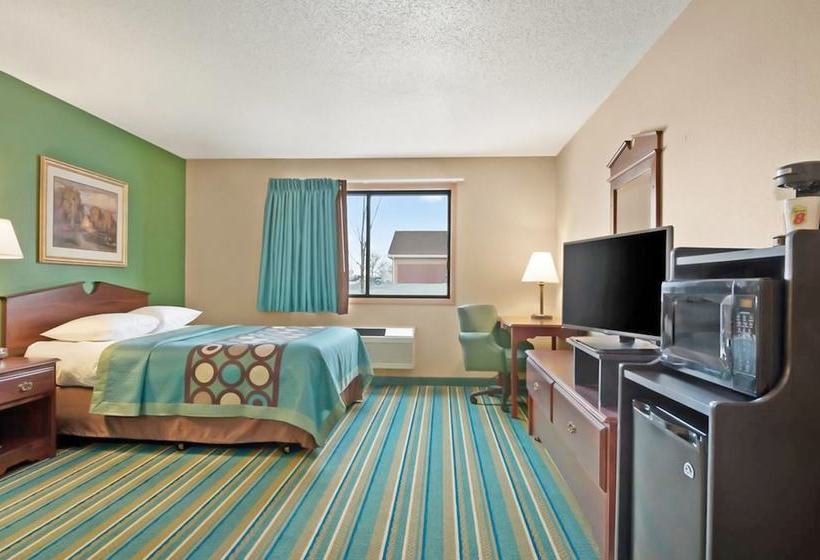 Мотель Coratel Inn & Suites By Jasper Hastings