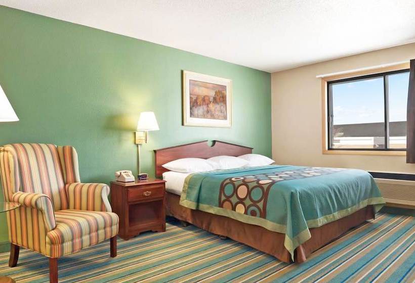 Motel Coratel Inn & Suites By Jasper Hastings