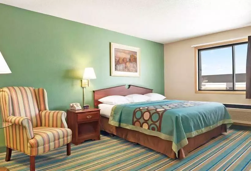 Motel Coratel Inn & Suites By Jasper Hastings