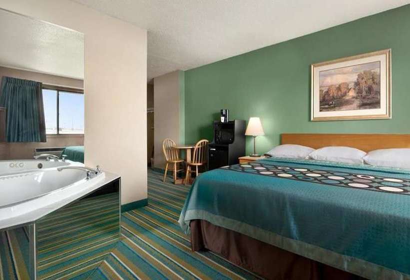 Motel Coratel Inn & Suites By Jasper Hastings