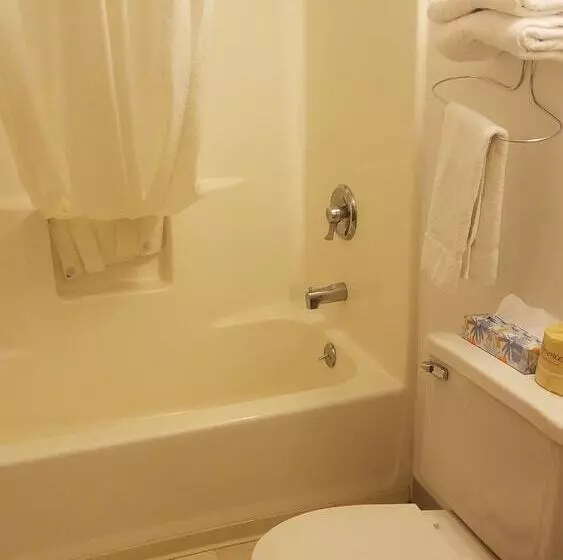 מוטל Super 8 By Wyndham Milbank Sd