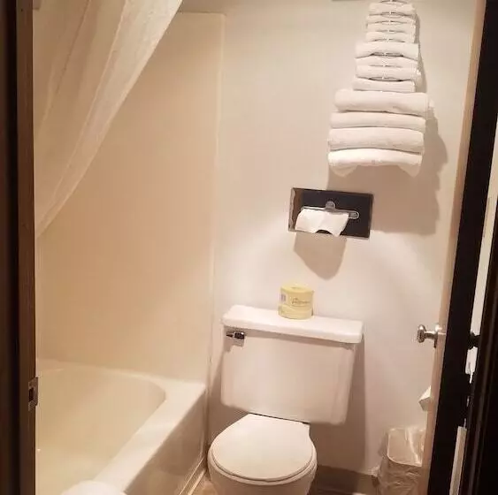 מוטל Super 8 By Wyndham Milbank Sd