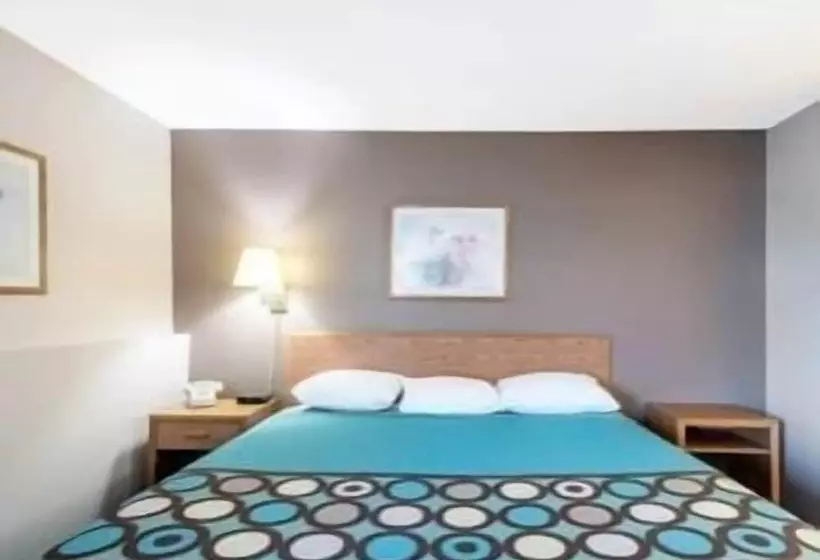מוטל Super 8 By Wyndham Milbank Sd