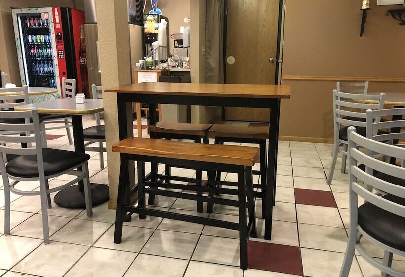 مُتل Super 8 By Wyndham North Platte