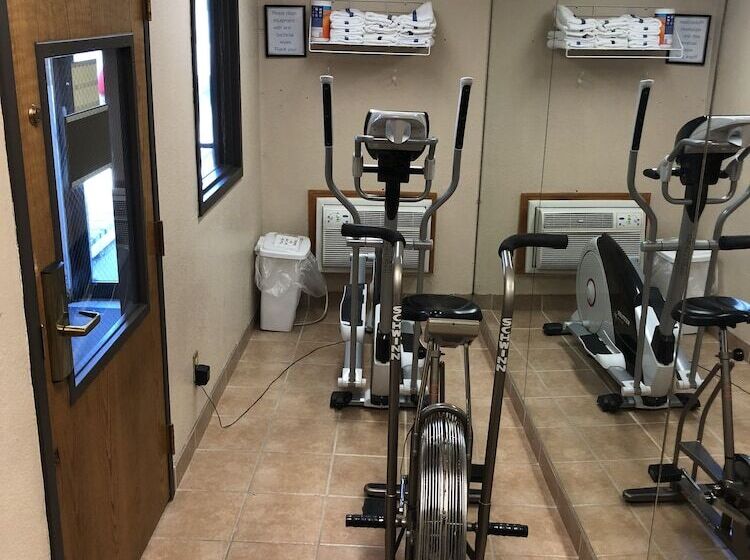 مُتل Super 8 By Wyndham North Platte